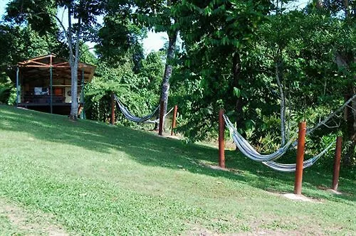 Jackaroo Treehouse Rainforest Retreat Mission Beach 0*,  Avustralya